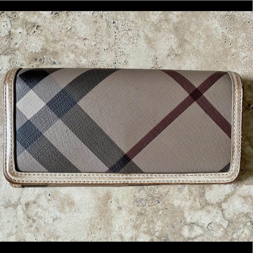 Burberry wallet